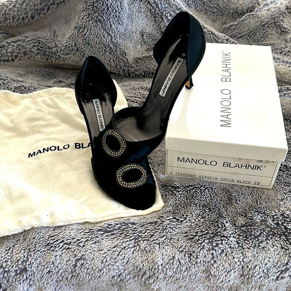 Manolo Blahnik Sedaraby Black Satin Heels 👠 - Picture 1 of 10